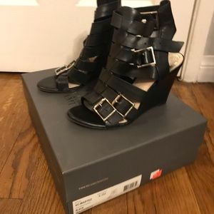 Vince Camuto Martez wedge